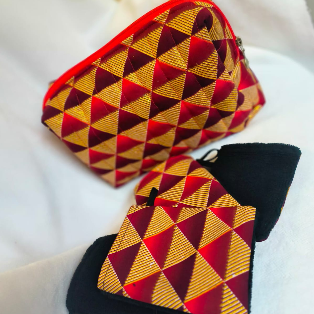 Association La Source PJ2S Boutique ensemble vanity gant